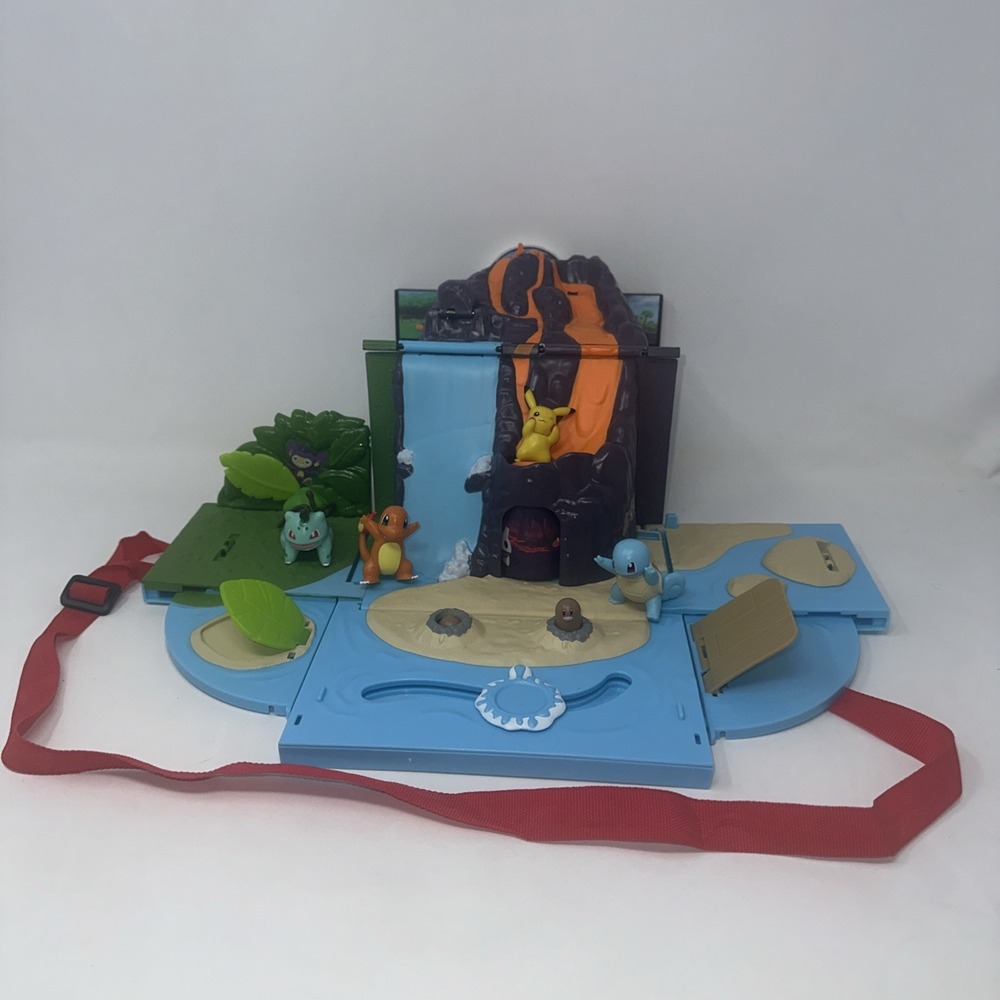 Pokémon Volcano Fold Up Carry Case Playset Pikachu Squirtle Charmander Bulbasaur